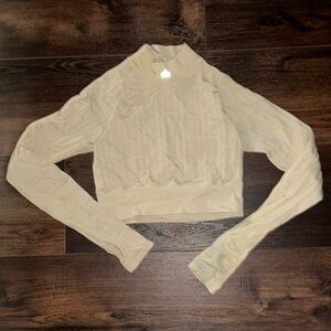 Alo size medium cream turtleneck